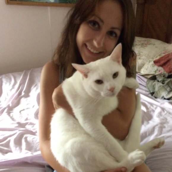 Meet your Posher, Lily - Picture 1 of 1